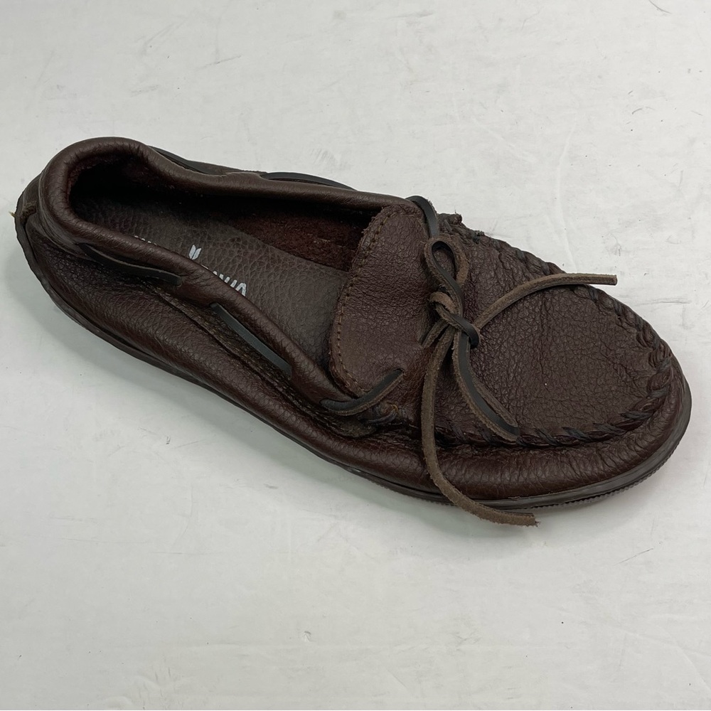 Minnetonka brown soft pebbled leather moccasins indoor outdoor slippers size 7.5